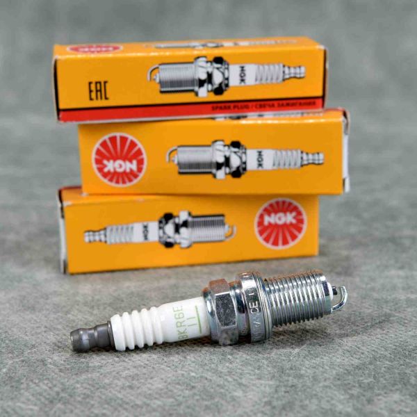 Velas de ignição NGK D15Z6 D16Z6 D16Y8